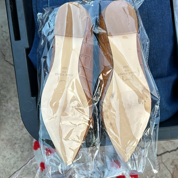Mark fisher used flats - Picture 2 of 2